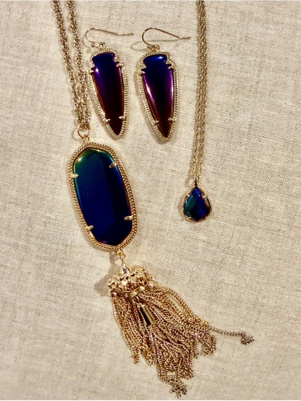 Kendra Scott Lot - Necklaces and Earring Set with Iridescent Stones